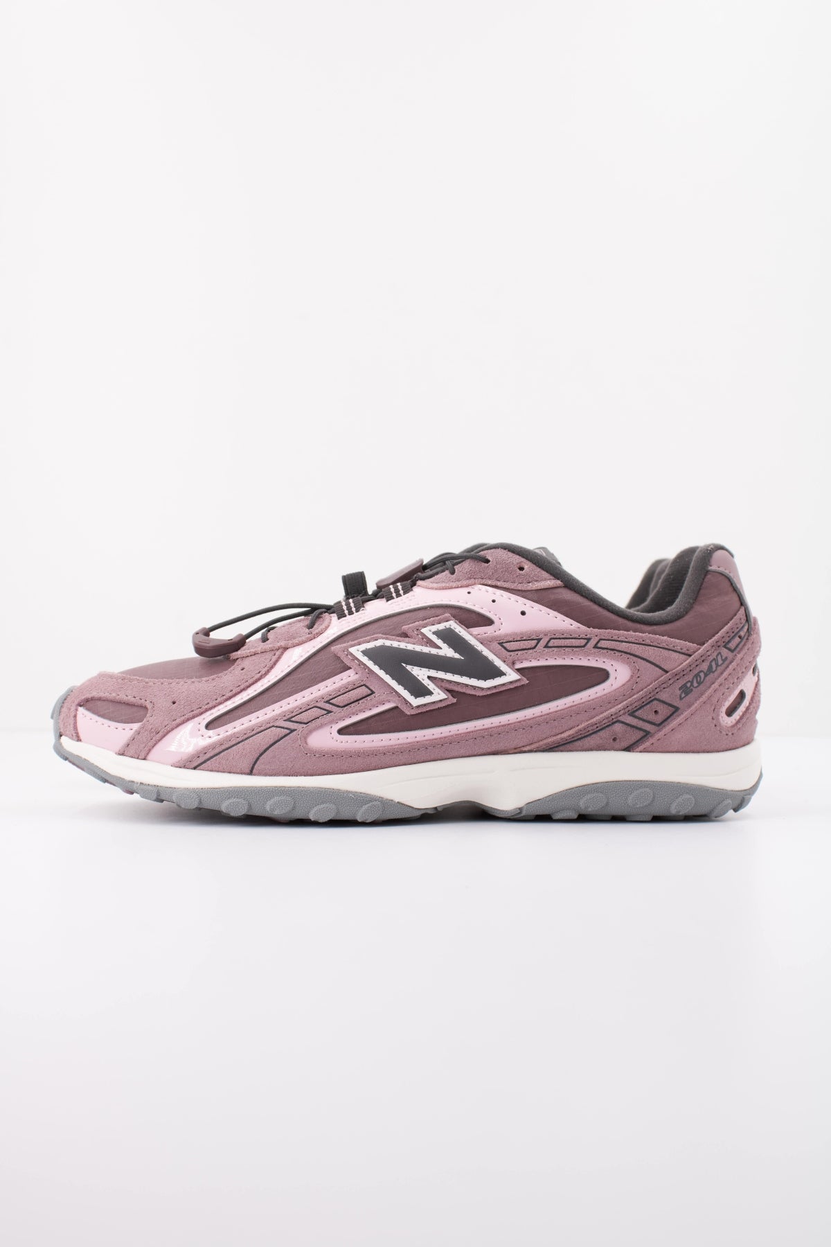 NEW BALANCE UL  en color MUB  (1)