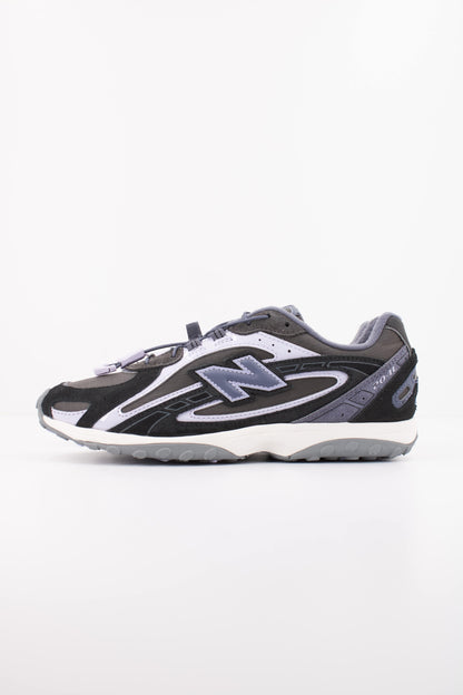 NEW BALANCE UL en color MUC  (1)