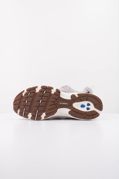 NEW BALANCE U SCB DEPORTIVO en color SCB  (5)