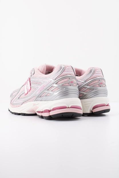 NEW BALANCE U en color FT  (4)