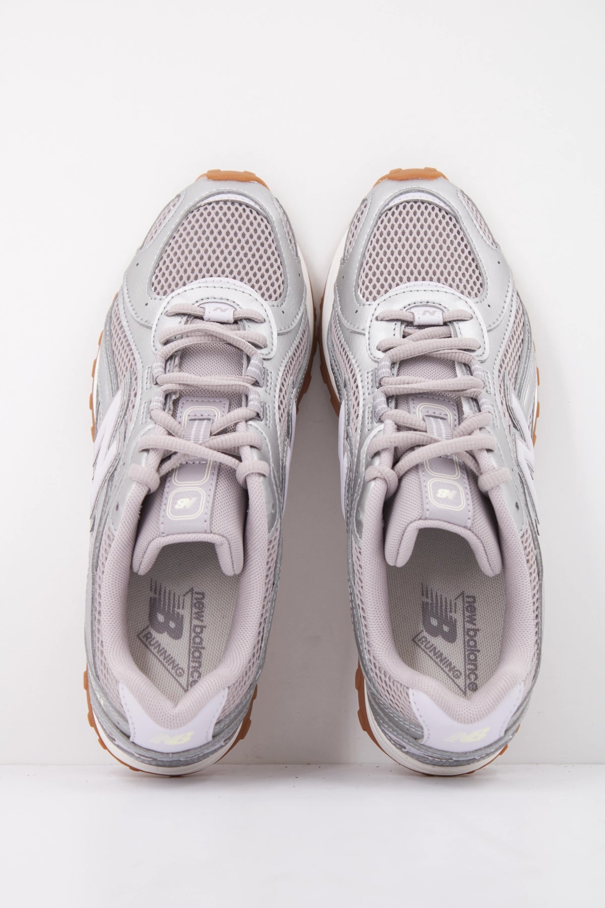 NEW BALANCE UL en color PP  (3)