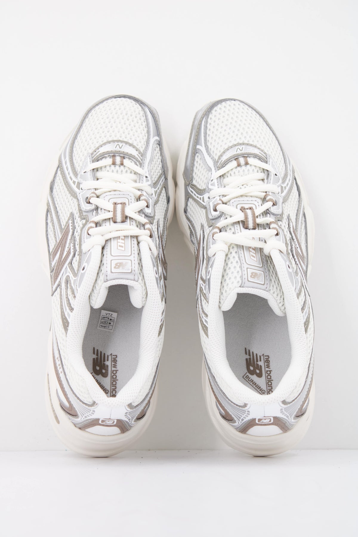 NEW BALANCE U en color MU  (3)