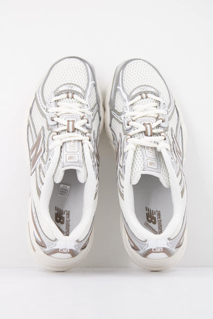 NEW BALANCE U en color MU  (3)