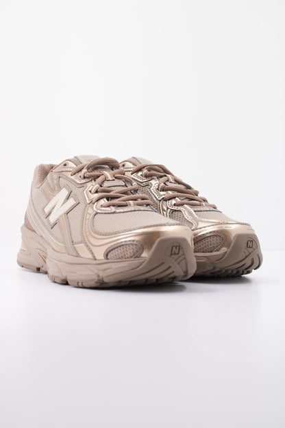 NEW BALANCE U XX DEPORTIVO en color XX  (2)