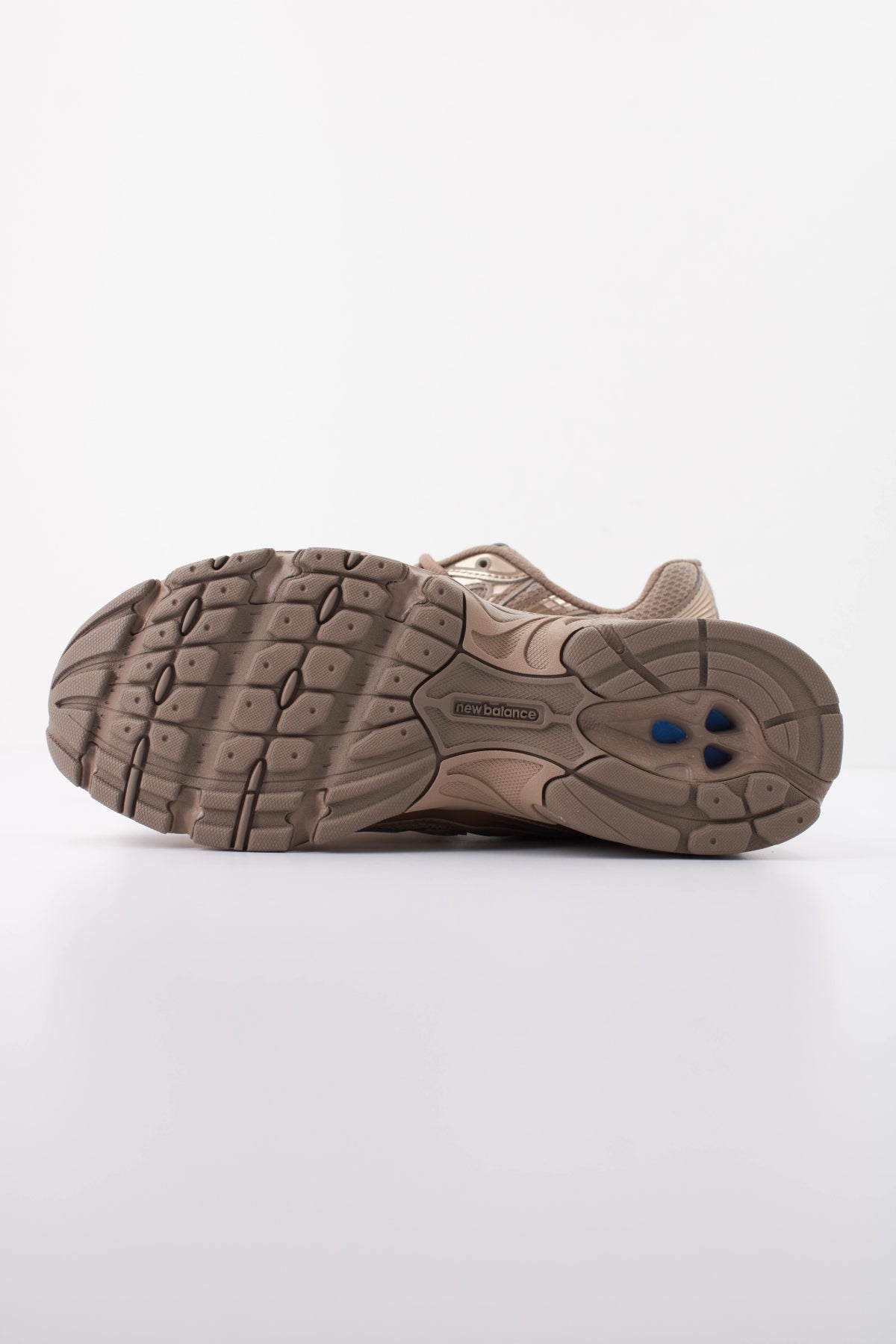 NEW BALANCE U XX DEPORTIVO en color XX  (5)