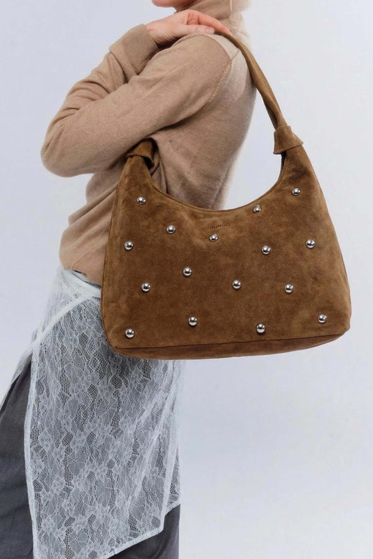 NUNOO  ALMA RIVET SUEDE  en color DSTOLV  (1)