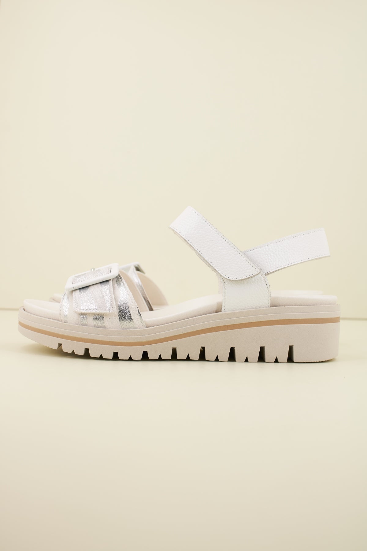 PIESANTO P en color PERLA  (1)