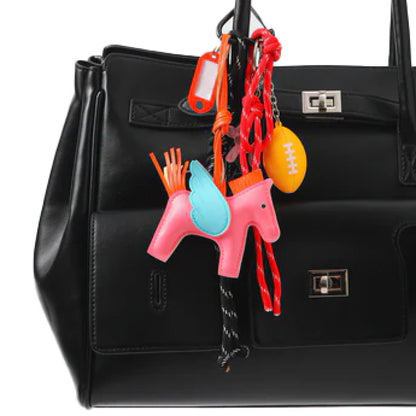 STICKY BESTIE  BAG CHARM SET en color PINK  (6)