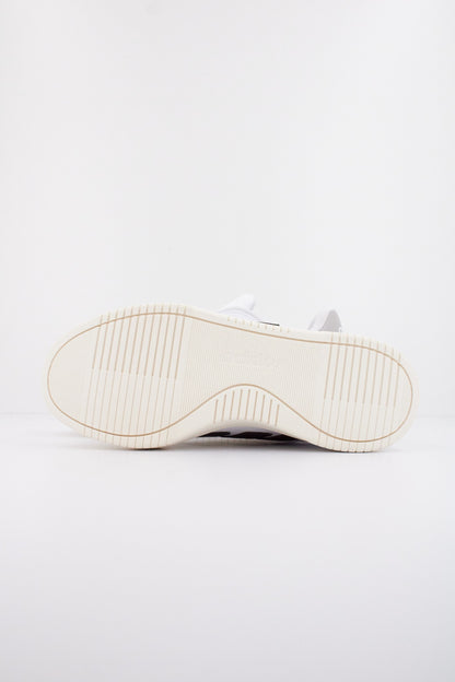 ADIDAS COURTBLOCK BOLD en color WHITE  (5)
