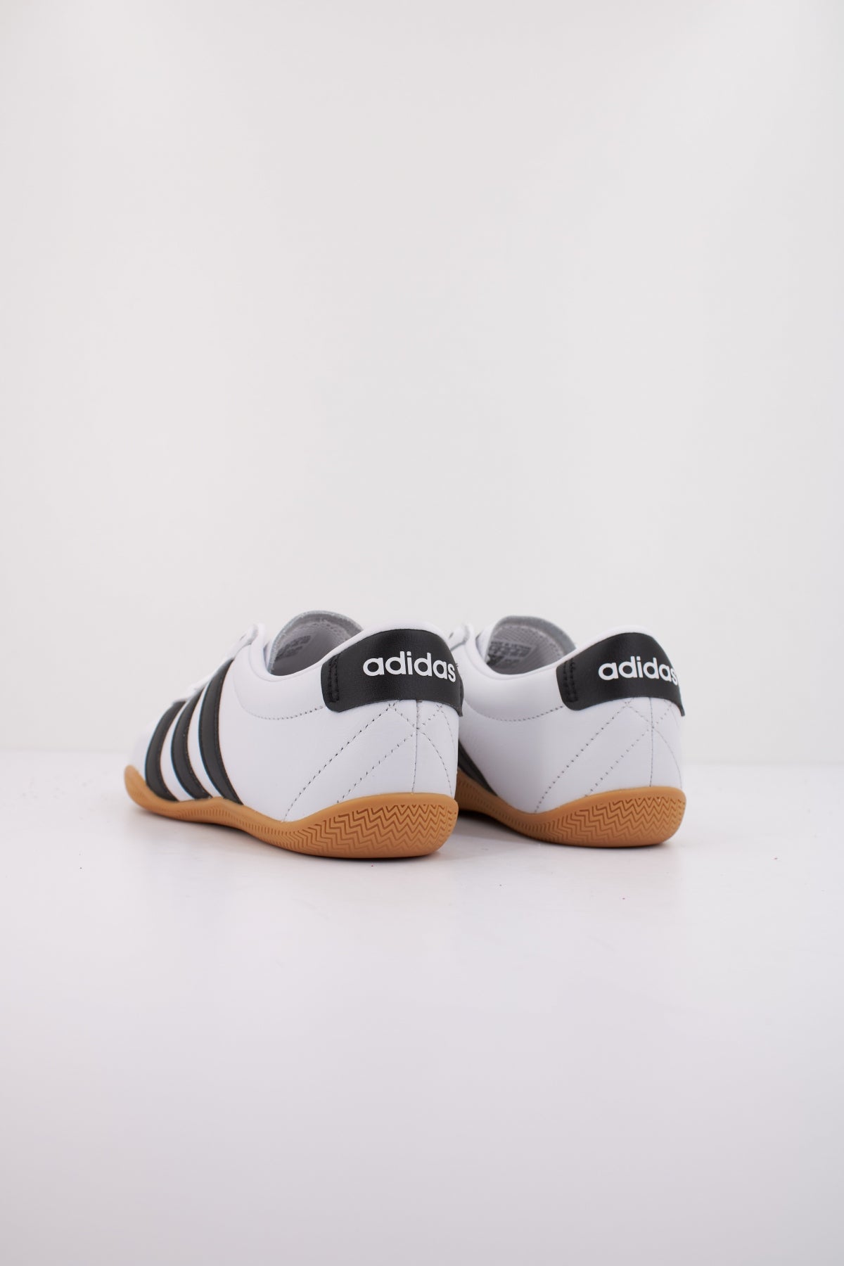 ADIDAS GRAND COURT LO en color WHITE  (4)
