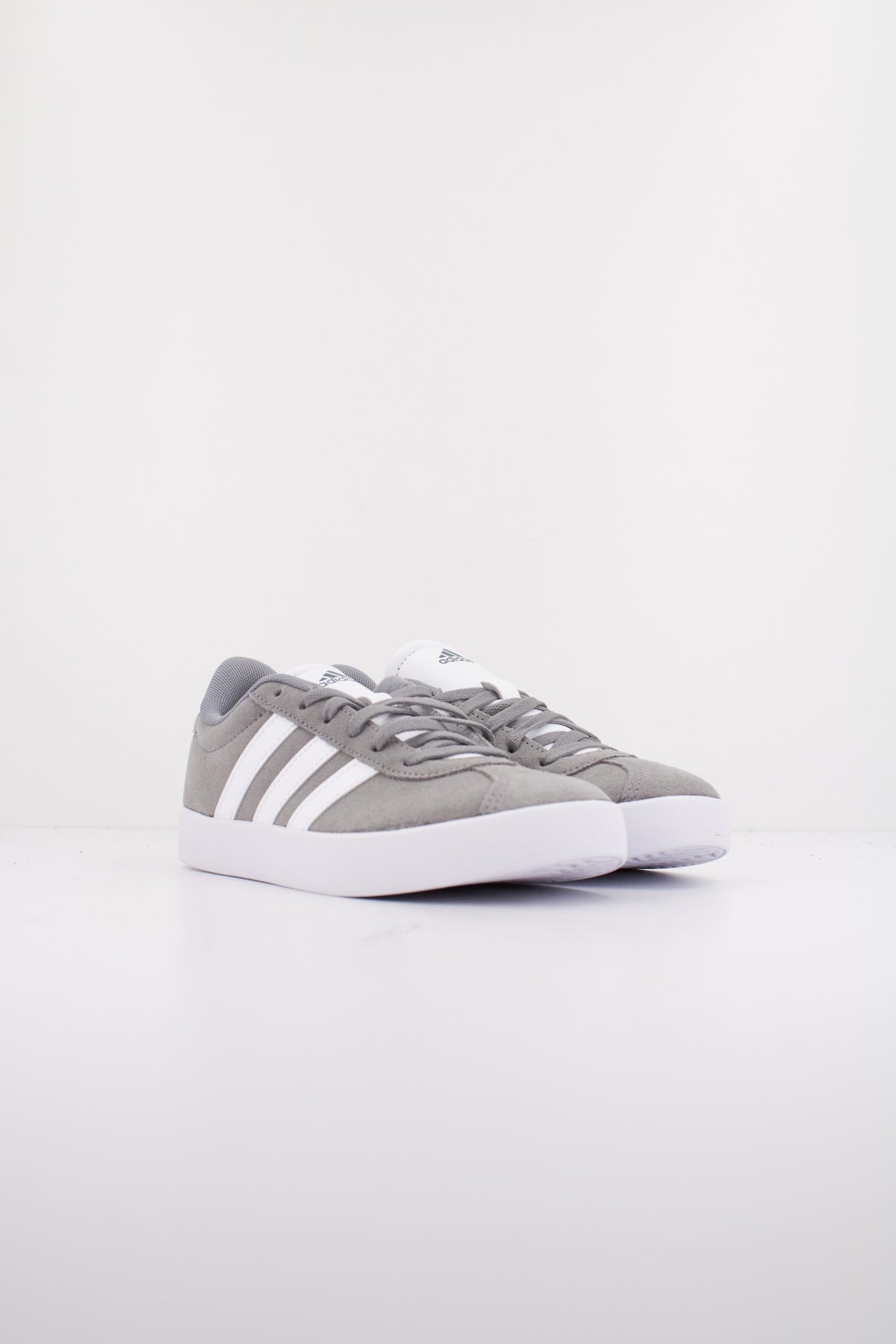 ADIDAS VL COURT . K en color GREY  (2)