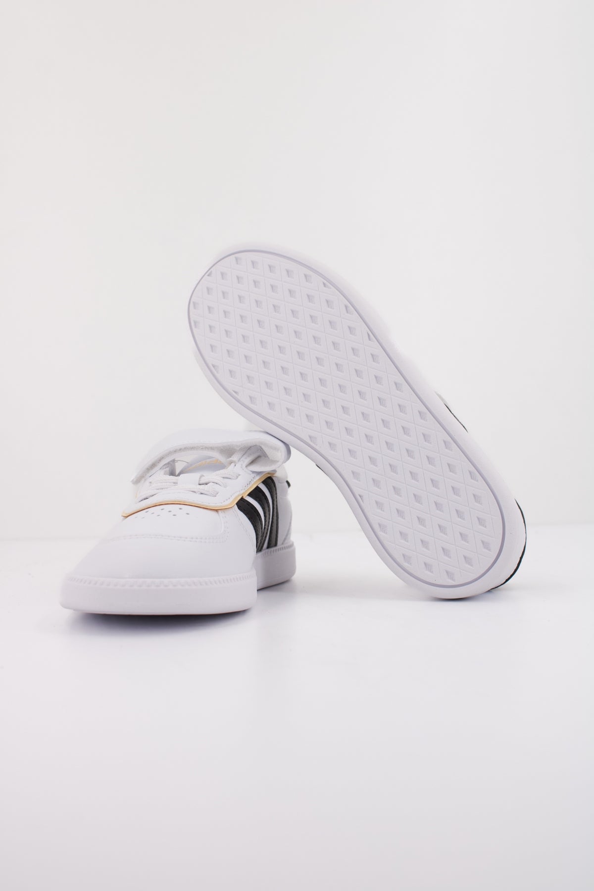 ADIDAS  BREAKNET SLEEK EL C en color WHITE  (5)