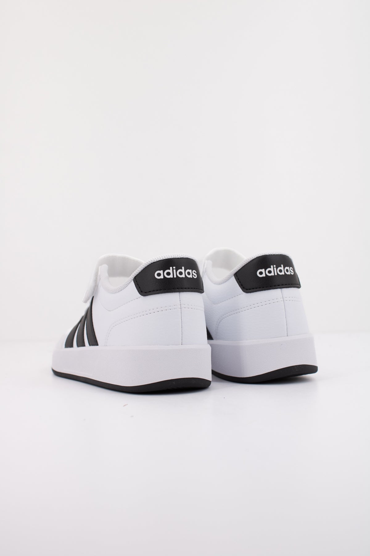 ADIDAS BREAKNET . EL C en color WHITE  (4)