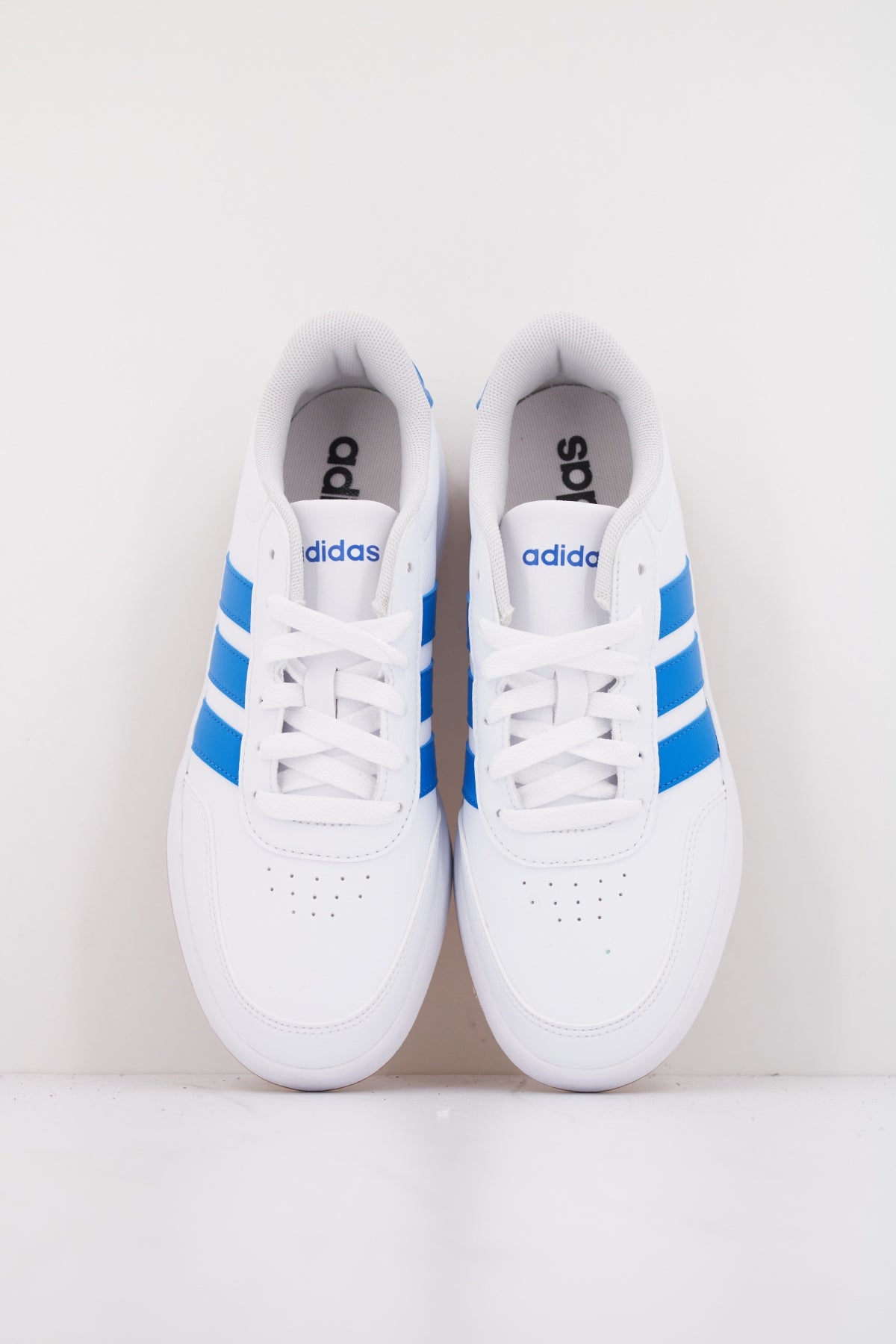 ADIDAS BREAKNET . J en color WHITE  (3)