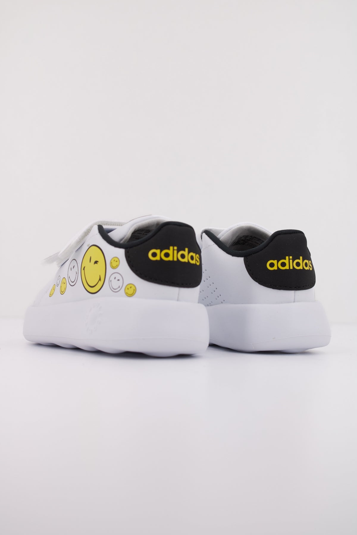 ADIDAS ADVANTAGE SMILEY CF en color WHITE  (4)
