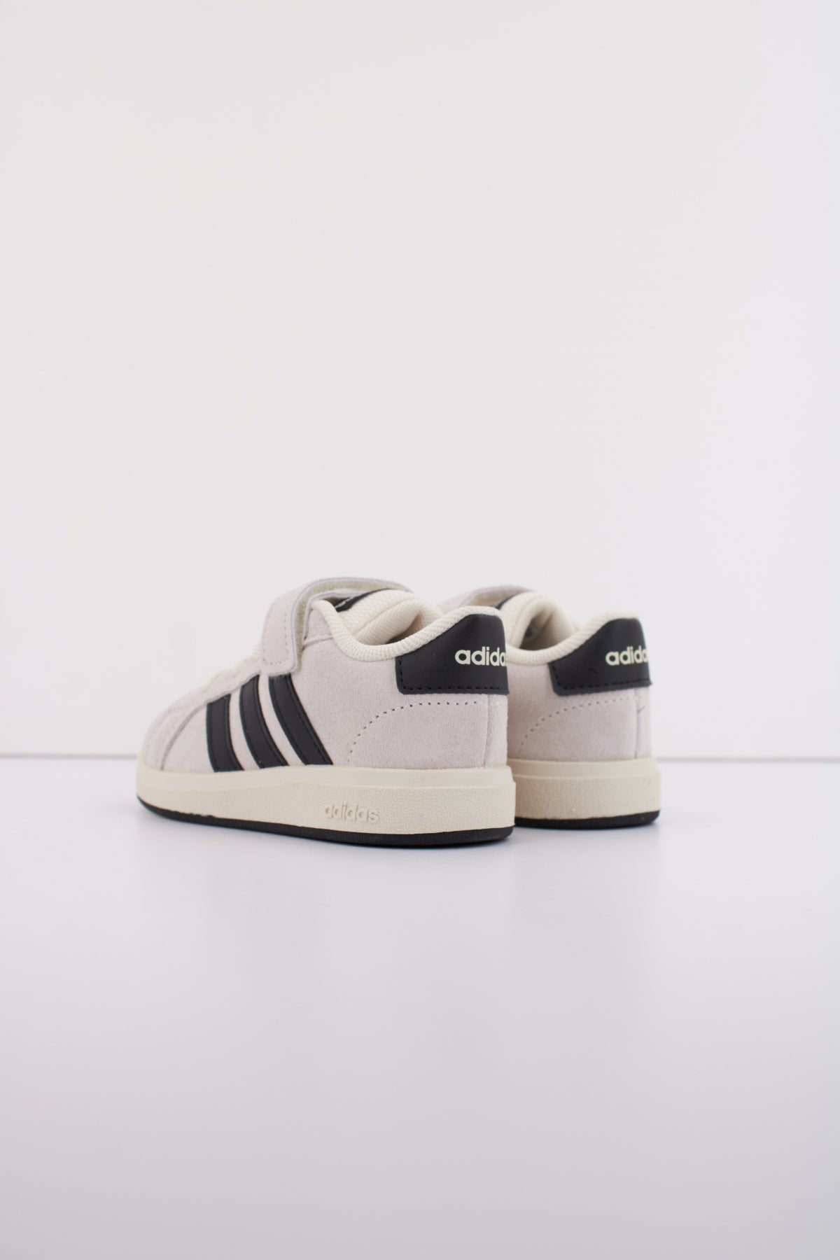 ADIDAS GRAND COURT S EL en color BLAMAR  (4)