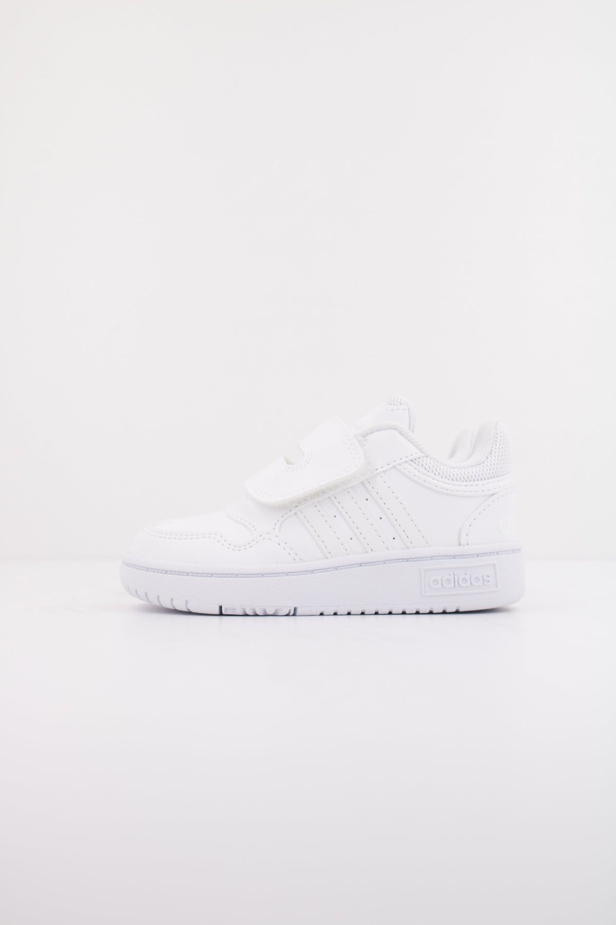 ADIDAS HOOPS . CF I en color WHITE  (1)