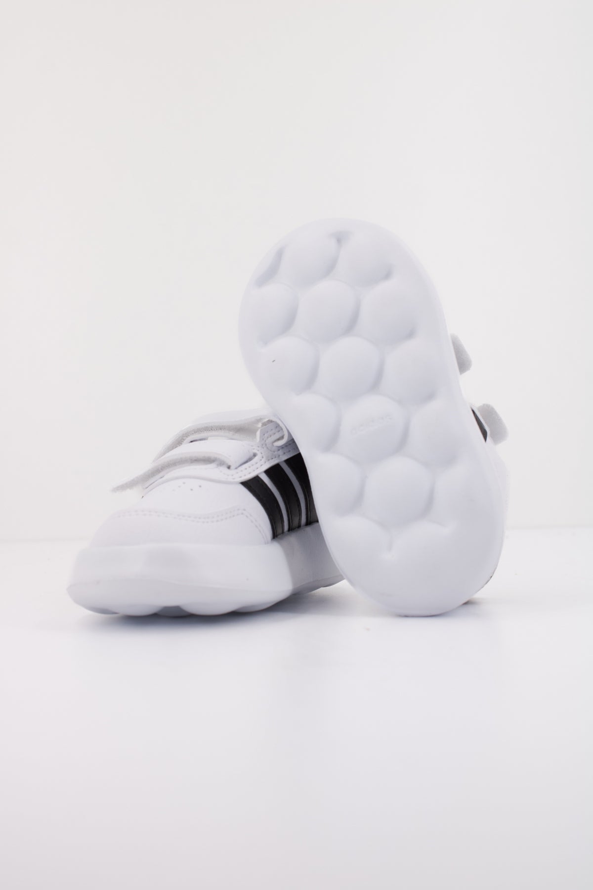 ADIDAS BREAKNET . CF I en color WHITE  (5)
