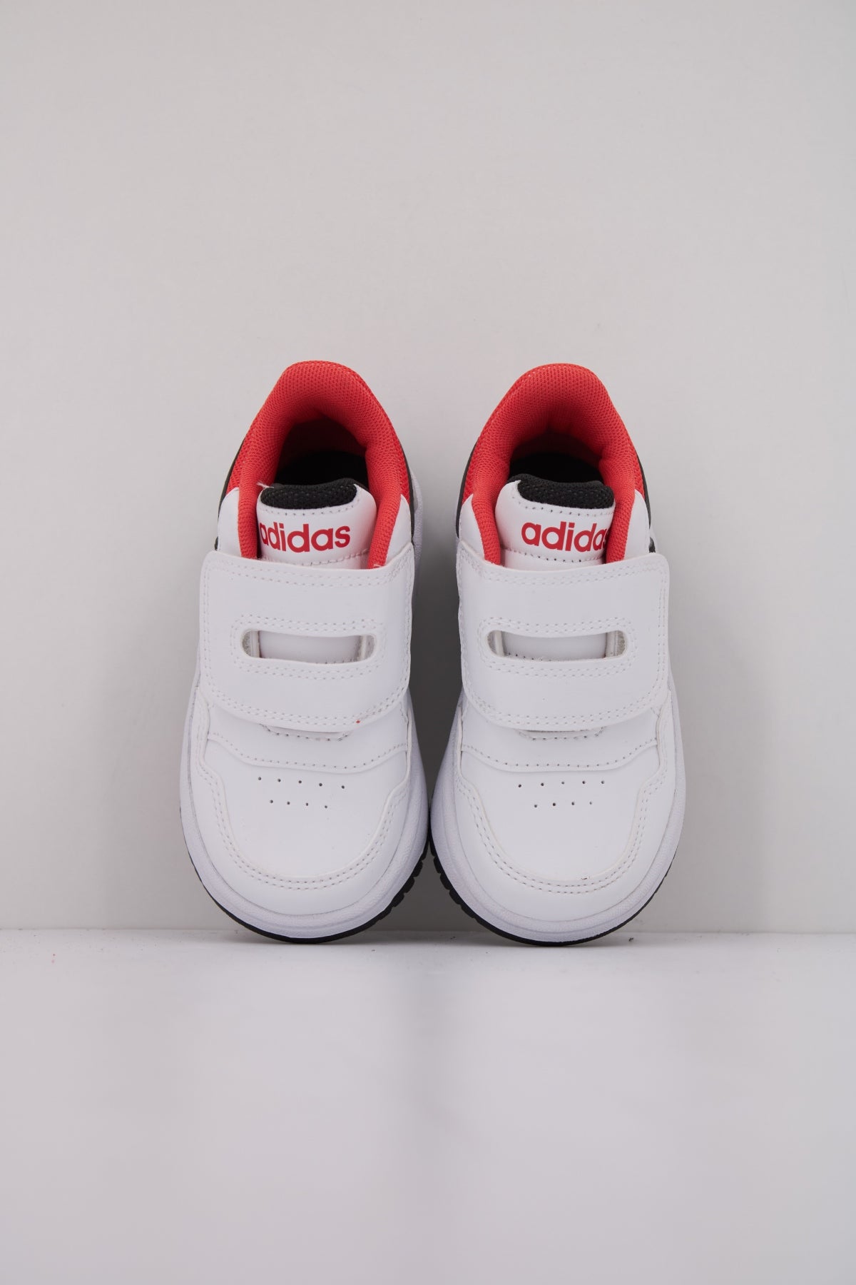 ADIDAS  HOOPS . CF I  en color WHITE  (3)