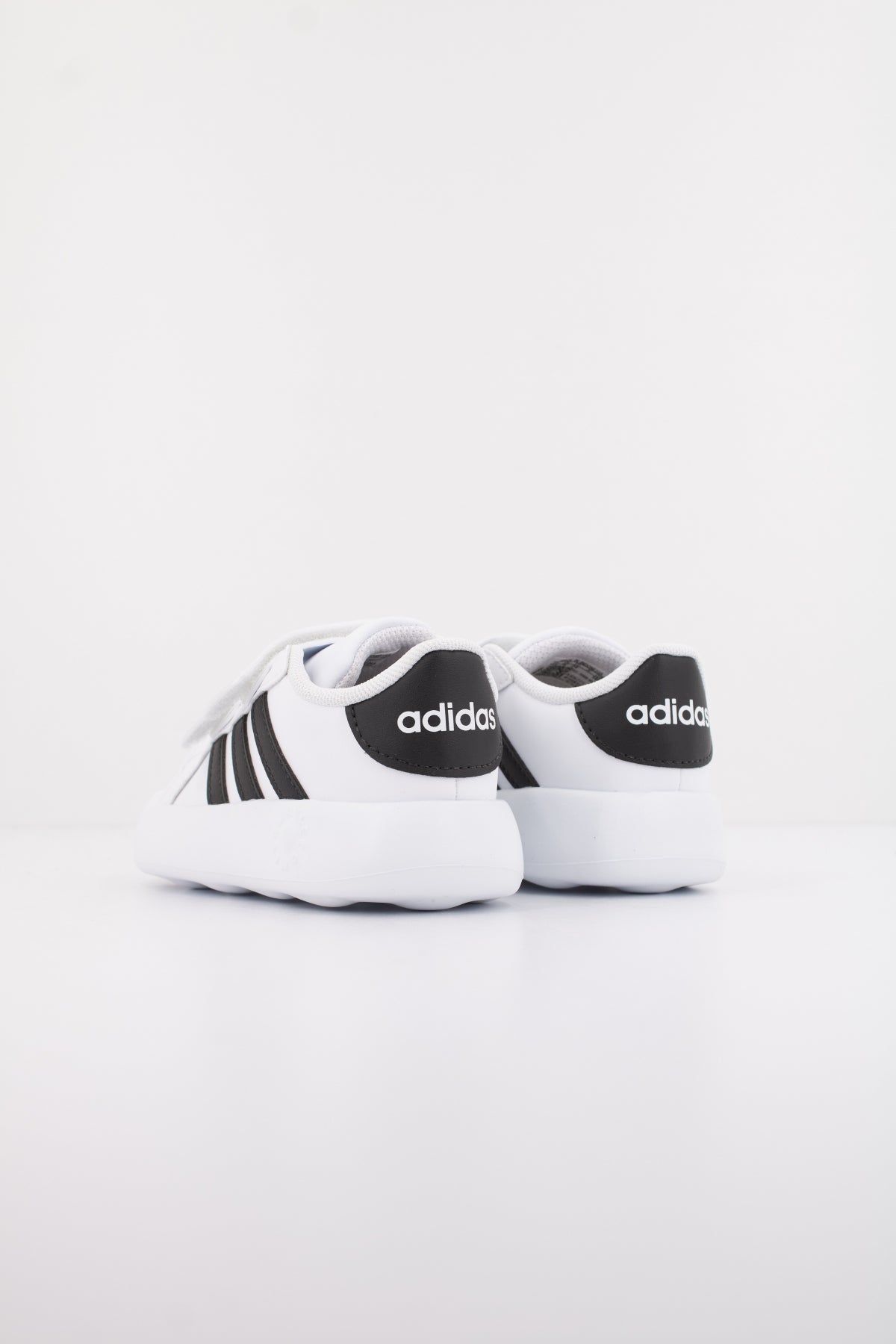 ADIDAS GRAND COURT . CF en color WHITE  (4)