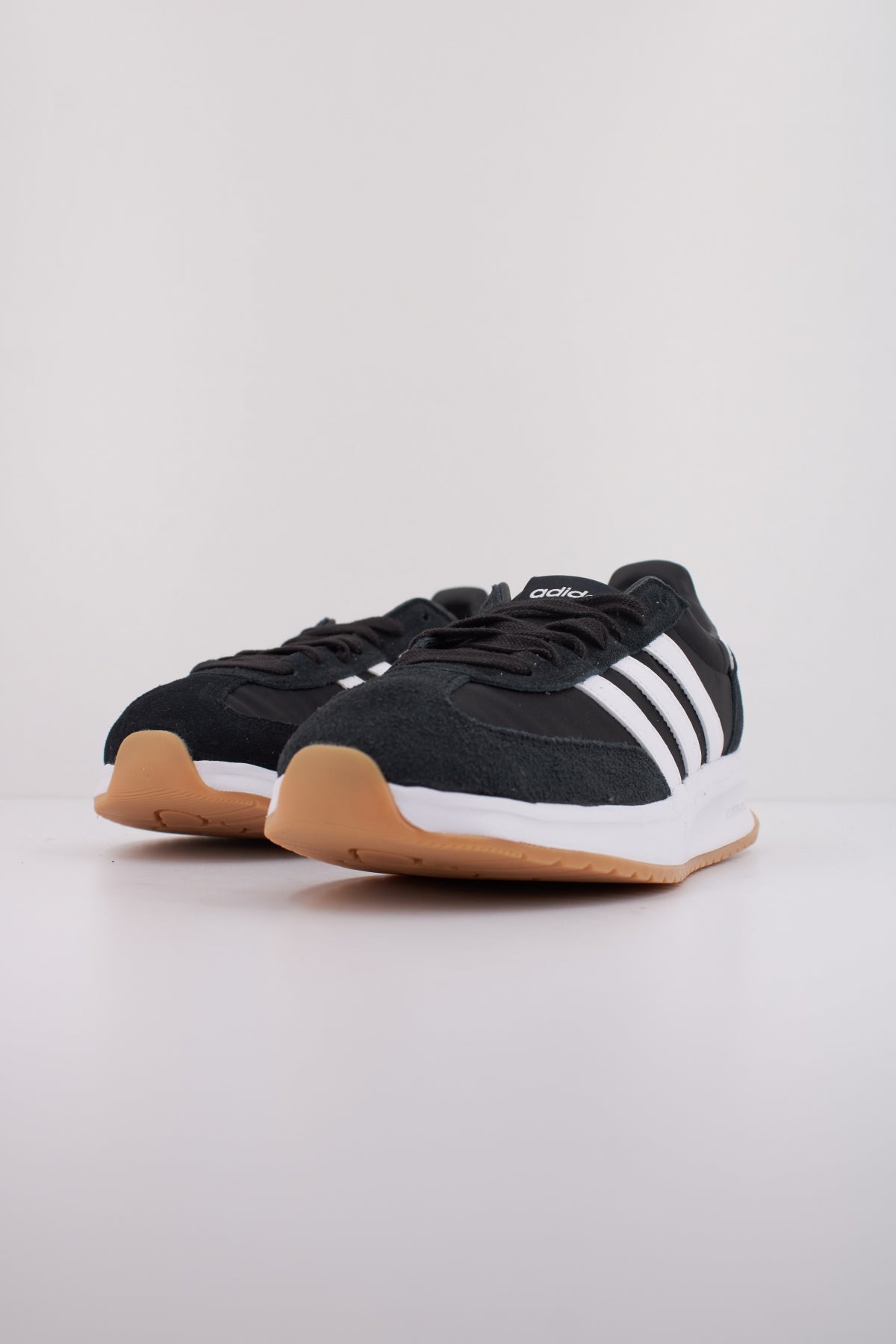 ADIDAS RUN s . en color BLACK  (2)
