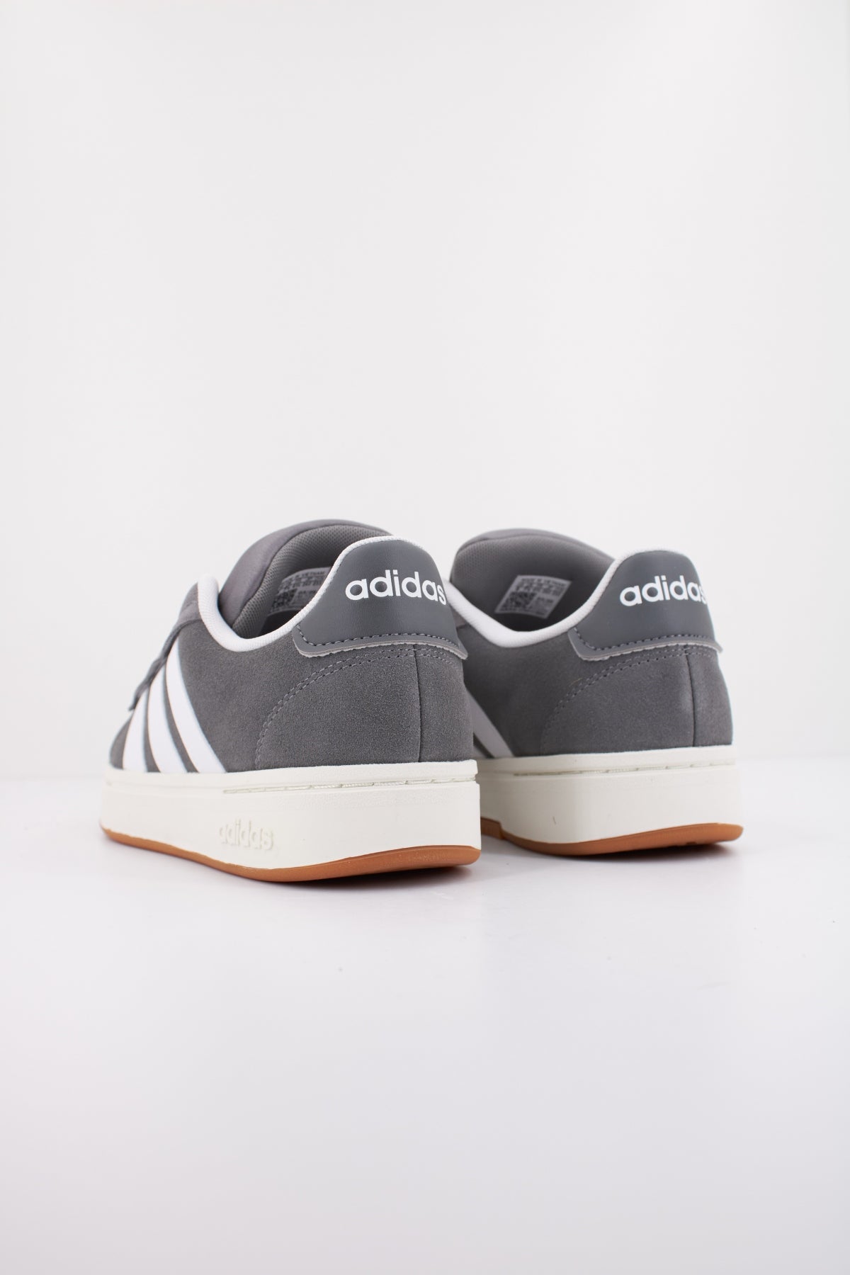 ADIDAS GRAND COURT ALPHA en color GREY  (4)
