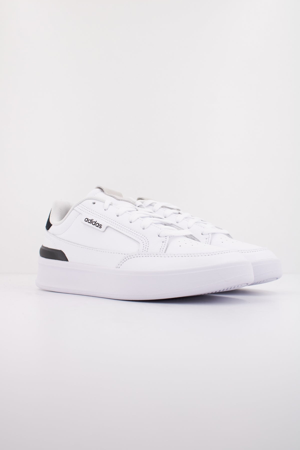 ADIDAS ASPYRE en color WHITE  (2)