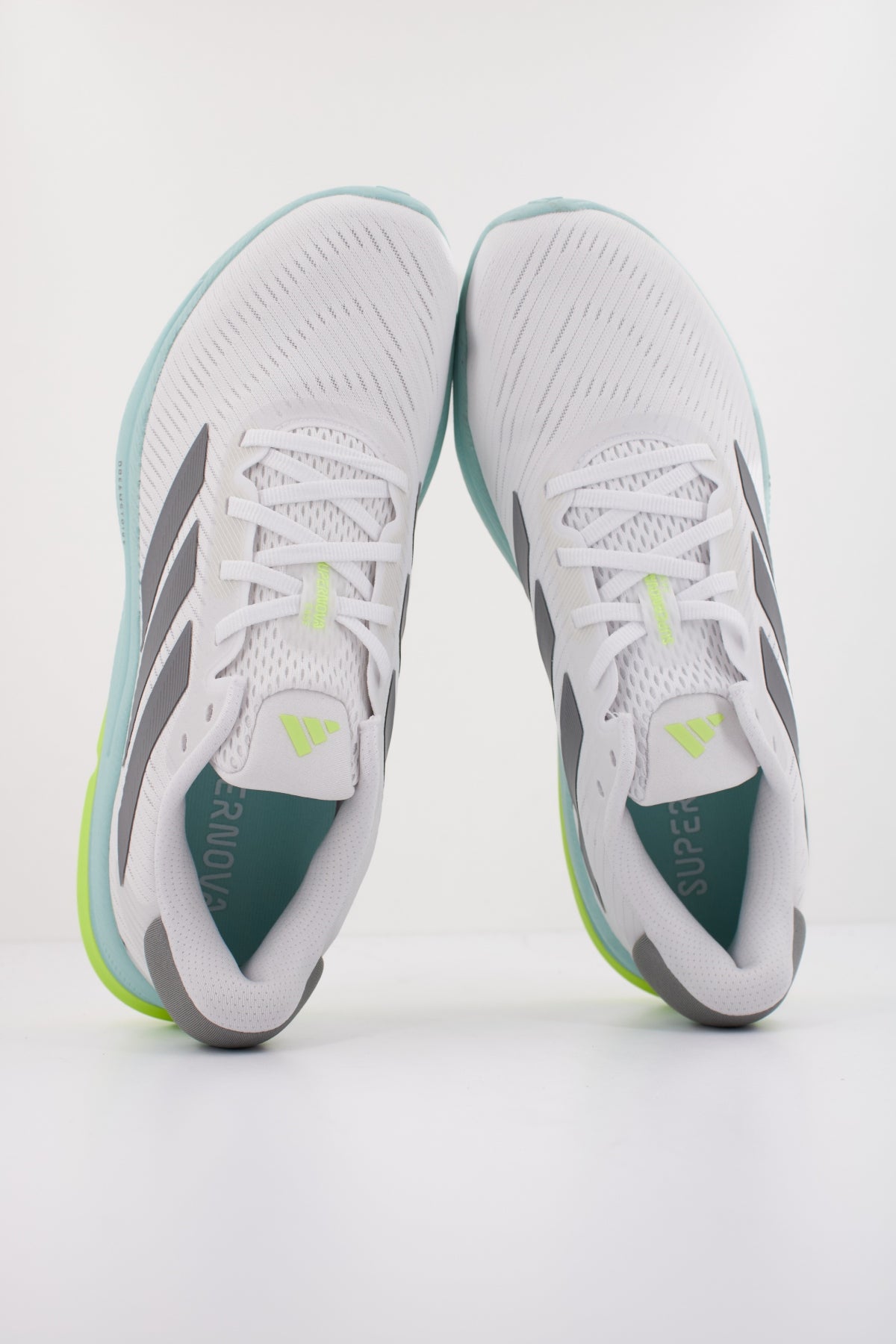 ADIDAS SUPERNOVA EASE M en color WHITE  (3)