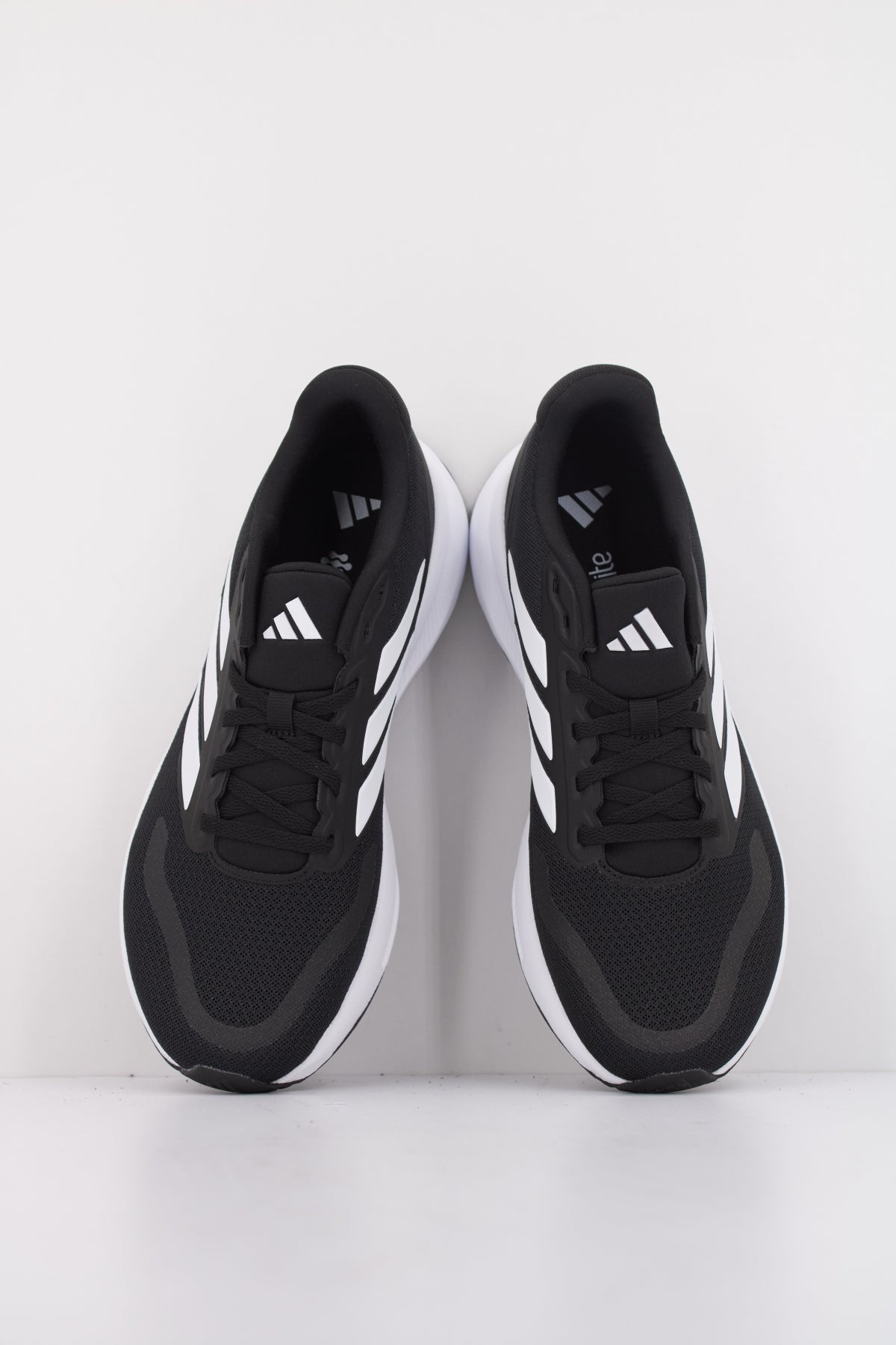 ADIDAS RUNFALCON  en color BLACK  (3)