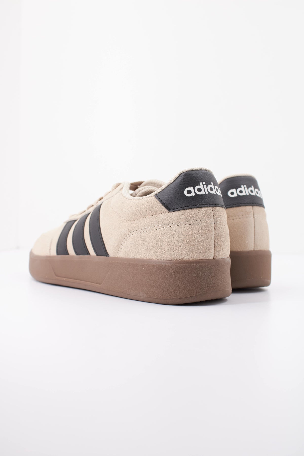 ADIDAS  en color CAQTRE  (4)