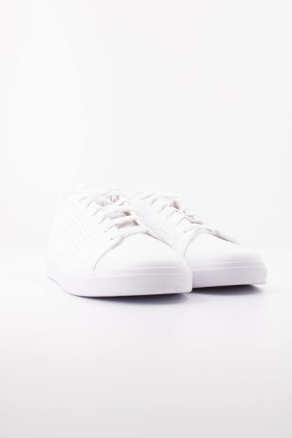 ADIDAS ADVANTAGE BASE . en color WHITE  (2)