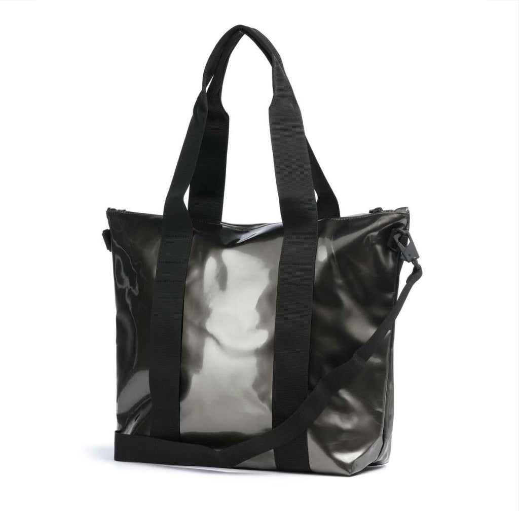 RAINS TOTE BAG MINI W en color RAVEN  (5)