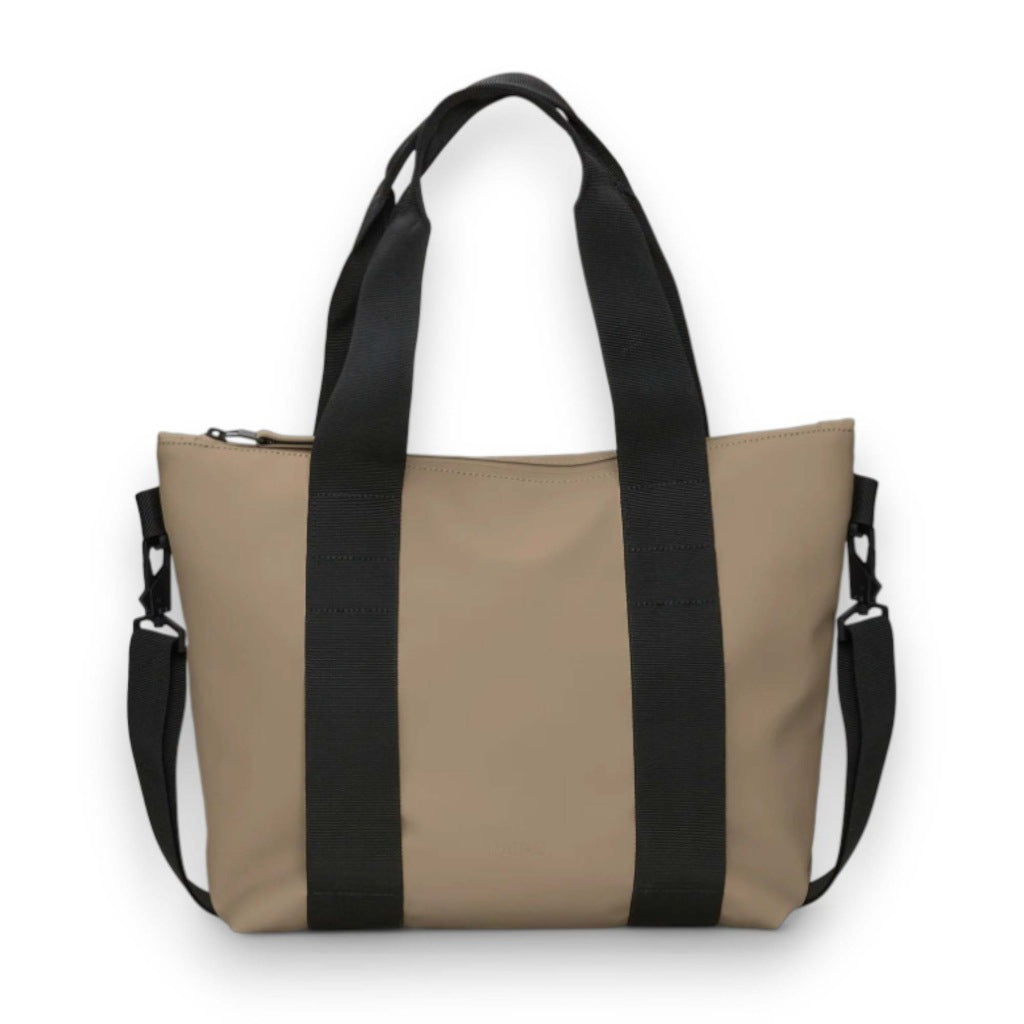 RAINS TOTE BAG MICRO en color BEIGE  (4)