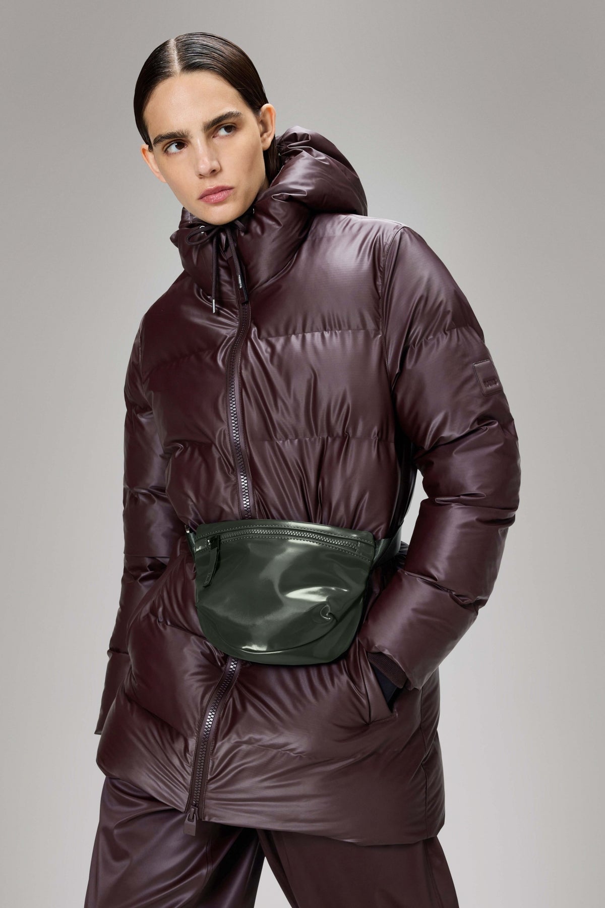 RAINS  VALERA BUM BAG MICR en color SWAMP  (4)