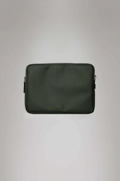 RAINS TRAIL LAPTOP CASE en color GREEN  (1)