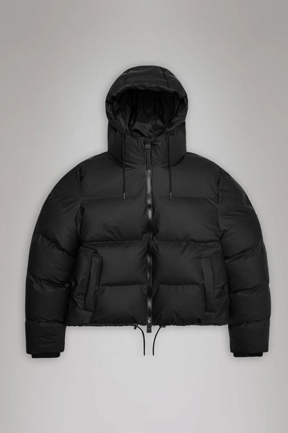 RAINS ALTA SHORT PUFFER JA en color BLACK  (2)