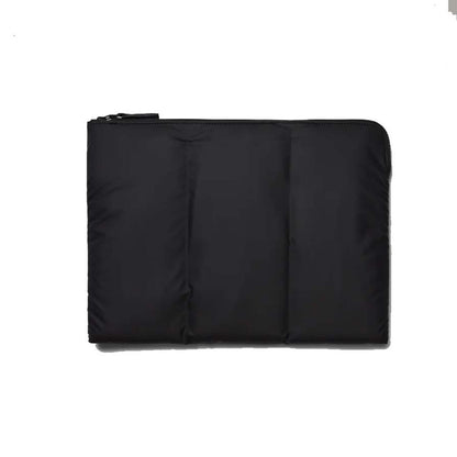 RAINS PUFFER LAPTOP COVER  en color BLACK  (4)