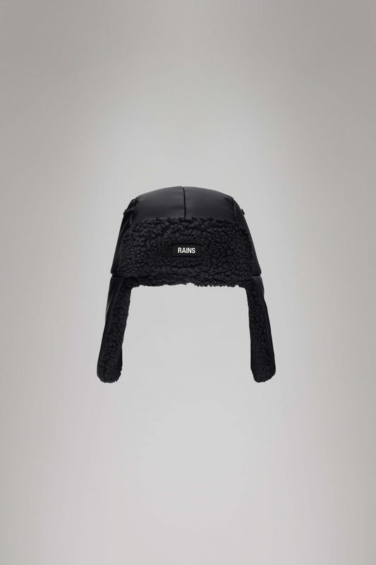 RAINS  FLEECE TRAPPER HAT  en color BLACK  (1)