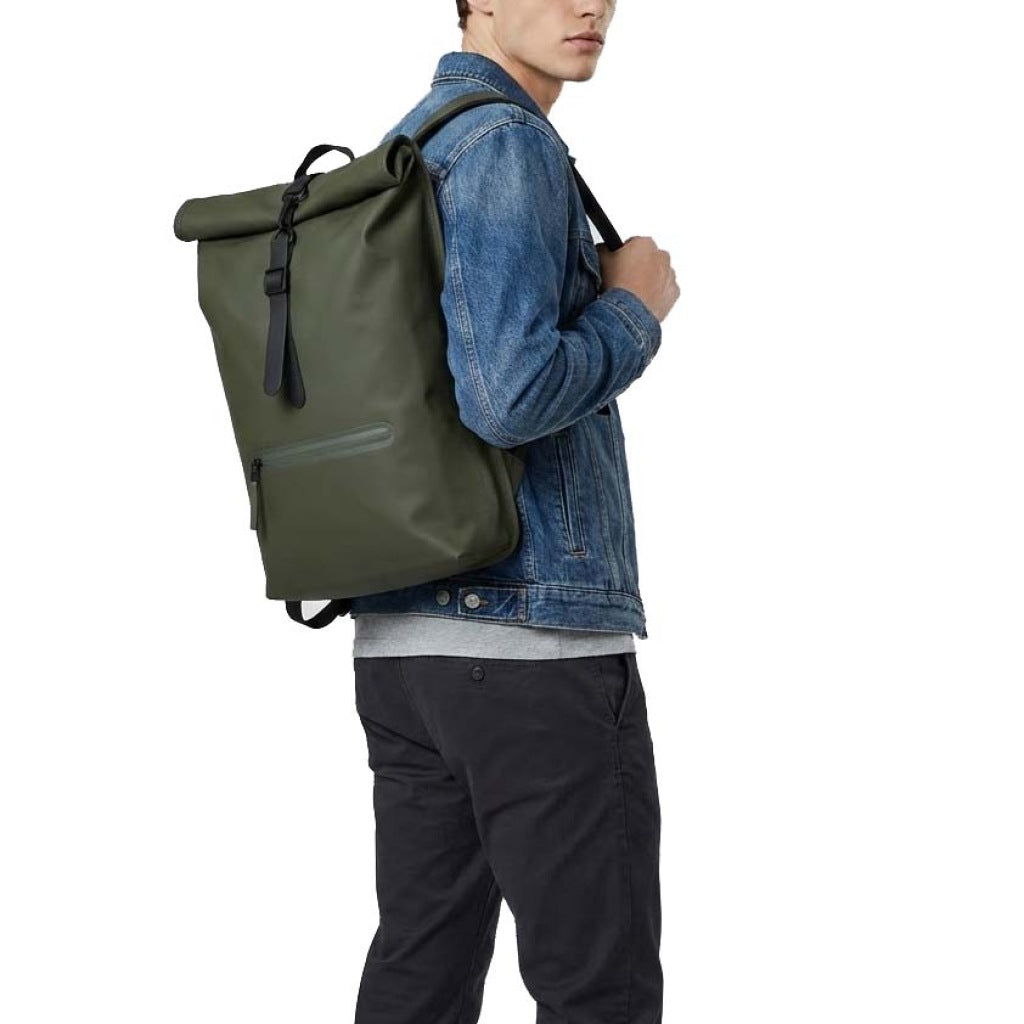 RAINS  ROLLTOP RUCKSACK W en color GREEN  (5)