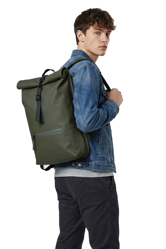 RAINS  ROLLTOP RUCKSACK W en color GREEN  (1)