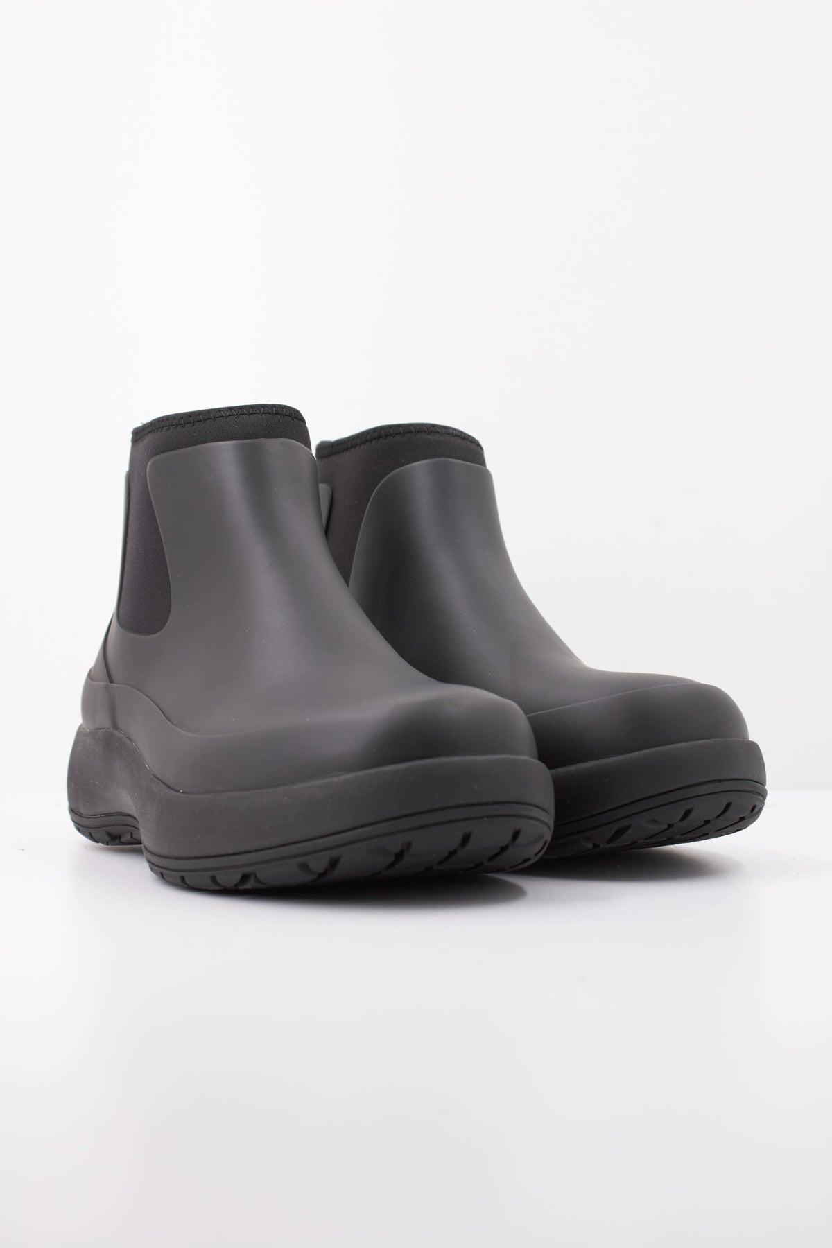 RAINS R THE DRY BOOT  en color BLACK  (2)