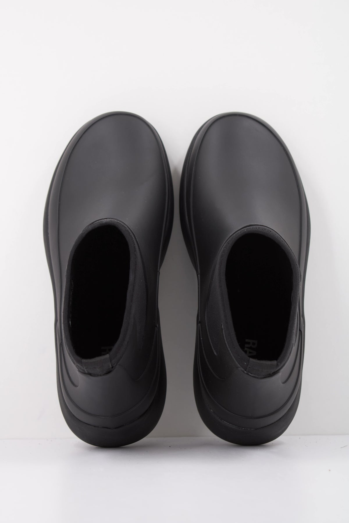 RAINS R THE DRY BOOT  en color BLACK  (3)