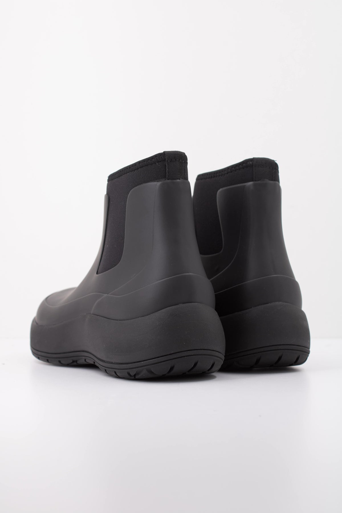 RAINS R THE DRY BOOT  en color BLACK  (4)