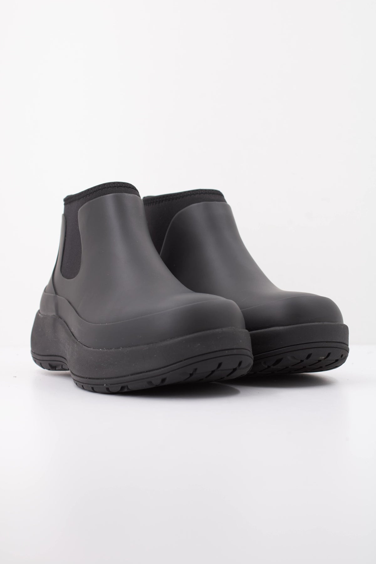 RAINS R THE DRY BOOT  en color BLACK  (2)