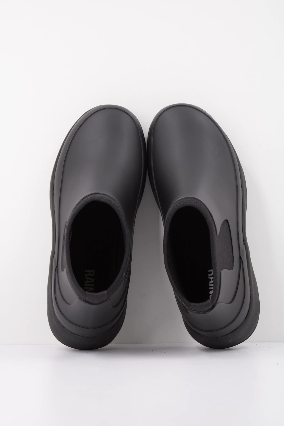 RAINS R THE DRY BOOT  en color BLACK  (3)