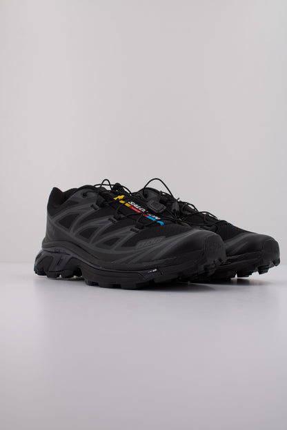 SALOMON BAJO XT  en color BLACK  (2)