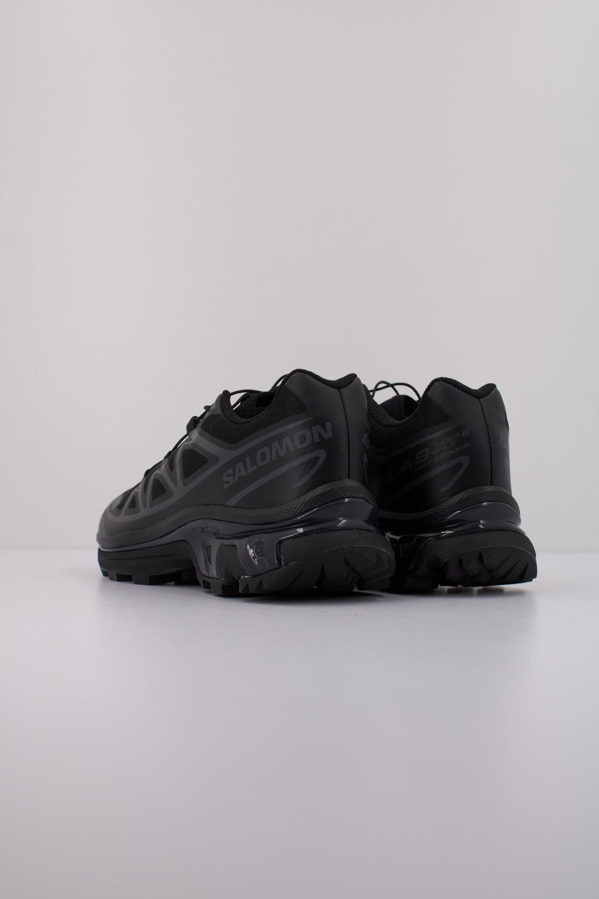 SALOMON BAJO XT  en color BLACK  (5)