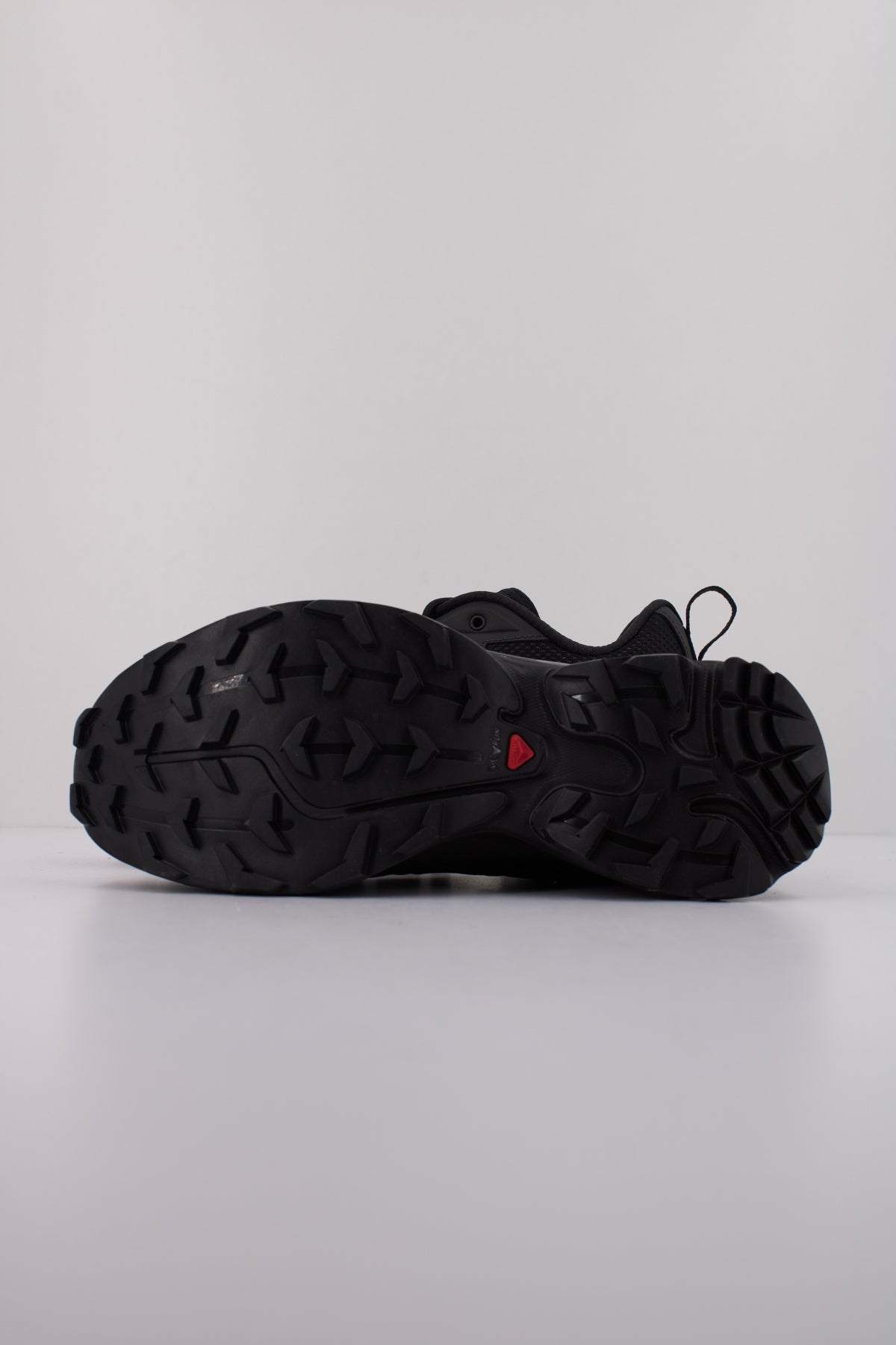 SALOMON BAJO XT  EXPANSE en color BLACK  (4)