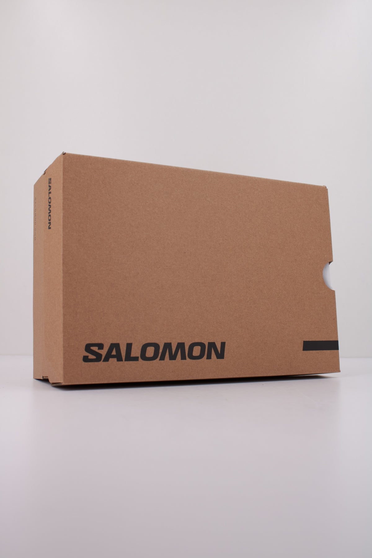 SALOMON BAJO XT  EXPANSE en color WHT  (6)