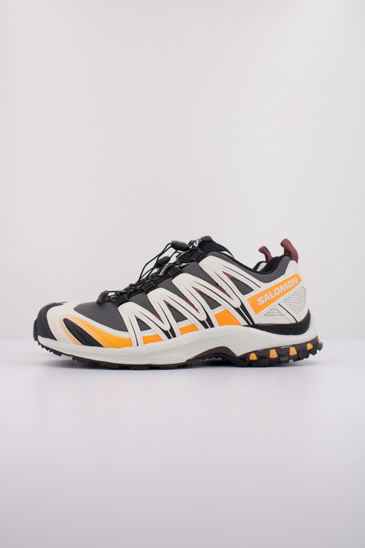 SALOMON XA PRO D en color TURMER  (1)